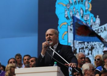 Felman: “Lo conveniente sería una convocatoria de la CGT”