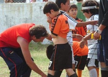 Fútbol Infantil: padres protagonistas, pibes que sufren