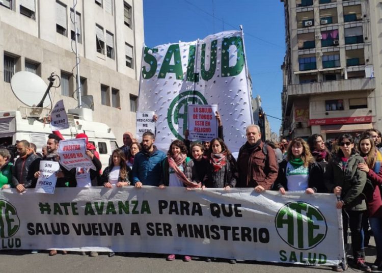 Movilización a un año de la degradación del ex Ministerio de Salud