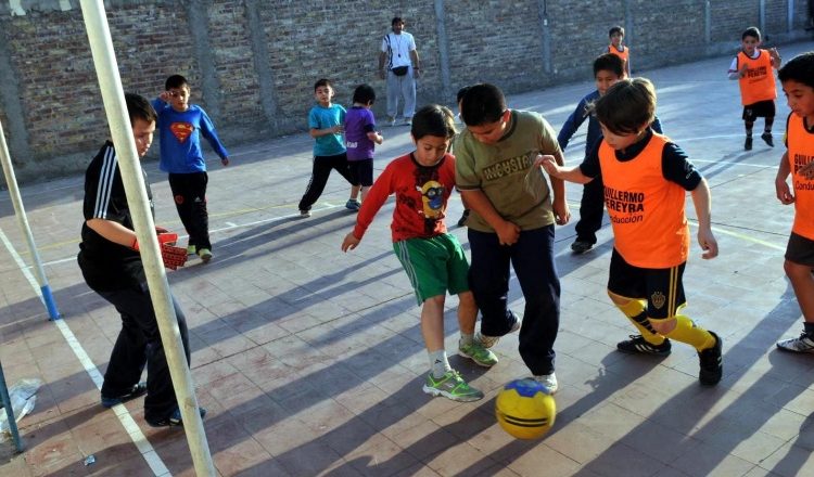 Clubes de barrio al borde de la rebeldía por falta de recursos