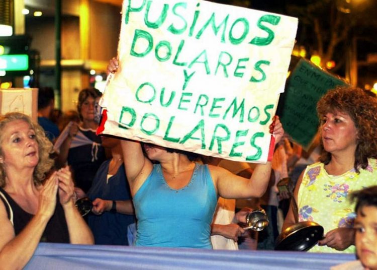 Gurucharri, del corralito al control cambiario