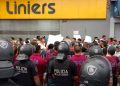 Ambulantes denuncian represión del gobierno porteño