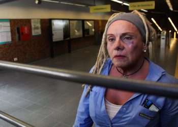 “Un periodista me preguntó que le hice al policía para que me pegara”