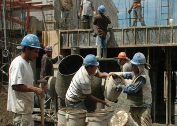 Macri redujo las indemnizaciones por accidentes laborales vía decreto