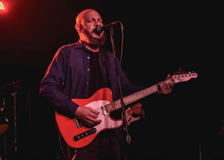 “El rock de ahora es muy lindo pero le falta calle”