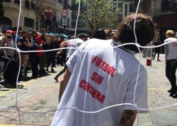 Fútbol por el derecho a transmitir