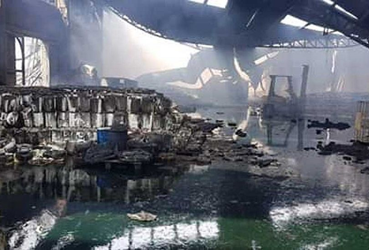 Confirman agroquímicos en agua tras el incendio en Mercedes