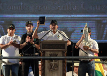 Continúa el intento de golpe a Evo Morales