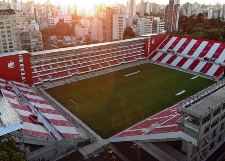 Estudiantes de La Plata: el largo regreso a casa