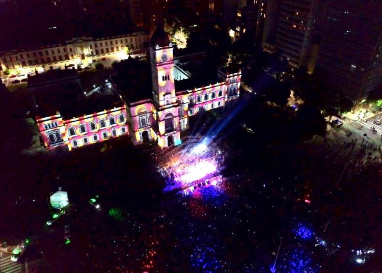 La Plata celebró su cumpleaños con una masiva fiesta popular