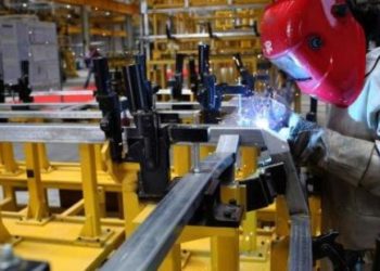 Freno a la caída: El Gobierno estableció doble indemnización para despidos sin causa