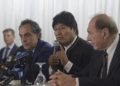 Evo Morales presentó a sus asesores legales