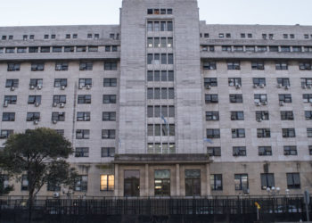 “Hay que promover la destitución de los jueces que dictaron prisiones ilegales”