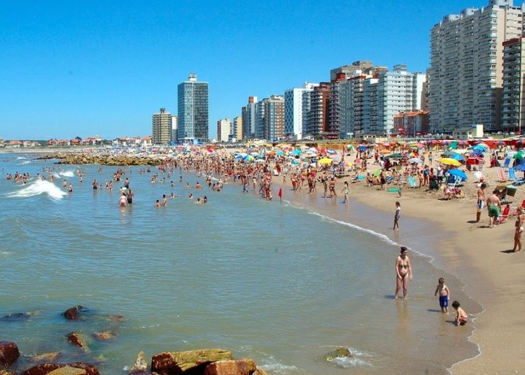 Verano 2020: El desafío del gobierno para reactivar el turismo local