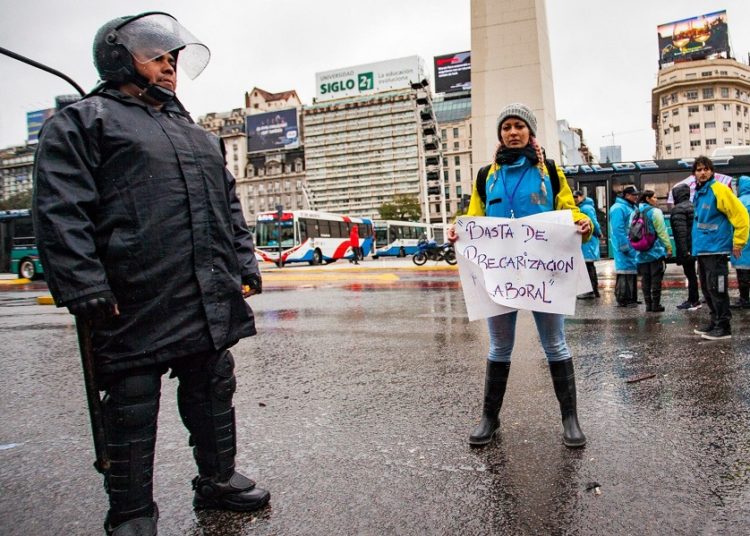 Despidos y precarización laboral. Los resabios del modelo macrista