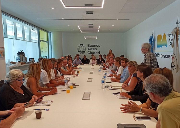 Docentes Ciudad. “Queremos empezar las clases, pero con salarios dignos”