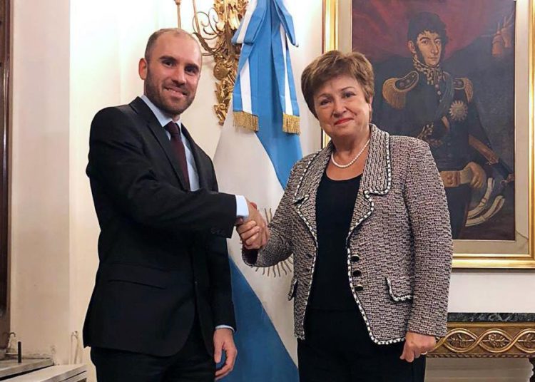 Lorena Putero: “La reestructuración permite salir del ahogo de la necesidad de divisas”