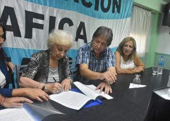 Estela de Carlotto en la Federación Gráfica Bonaerense: Ratificaron trabajo en conjunto