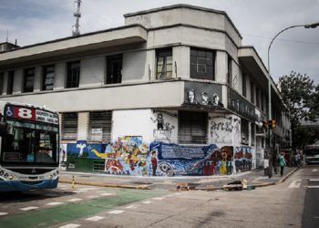 Escuela Isauro Arancibia. Ante la crisis sanitaria y la ausencia política pública
