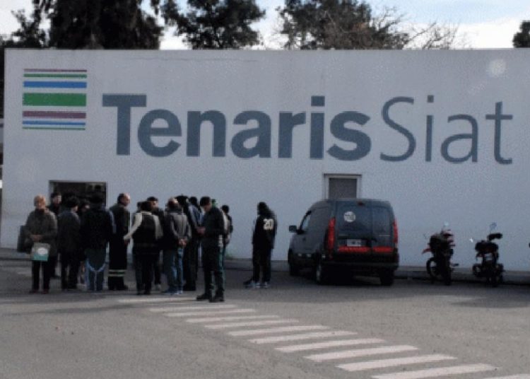 Trabajadores de Techint: “La empresa quiere reiniciar la producción para marcar la cancha”