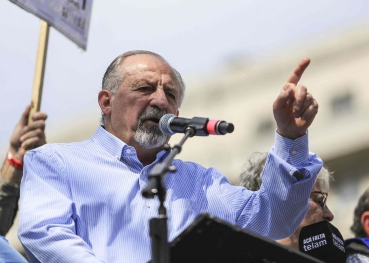 Yasky propone impuesto a los ricos para fortalecer al Estado