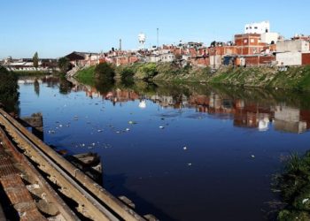 700 casos de dengue y primer caso de Covid 19 en la Villa 21- 24