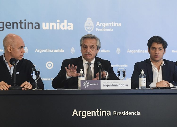 Se extiende la cuarentena. Más controles en barrios populares y en el transporte público