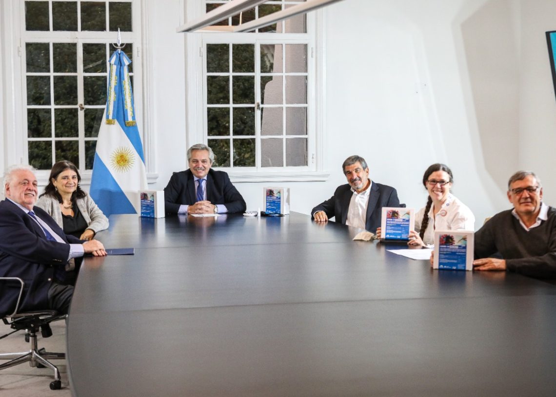 El presidente anunció la creación de un test de diagnóstico rápido desarrollado por la ciencia argentina