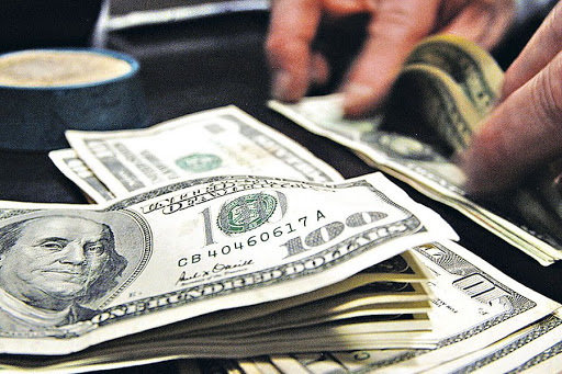Las causas por las que sube el precio del dólar paralelo
