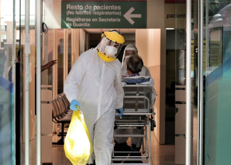 Leonel Tesler: “Si hay escalada de contagios, el sistema de salud no va a dar abasto”