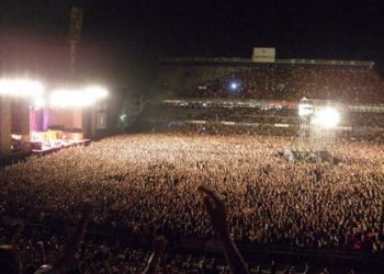 Pasó en Vélez: el libro que recopila historias y eventos del José Amalfitani.