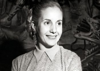 Simplemente Evita