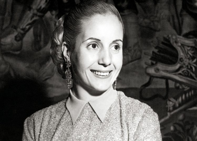 Simplemente Evita