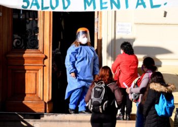 Falta de elementos de protección en el Hospital Moyano. “Si se propaga el virus va a ser un desastre”