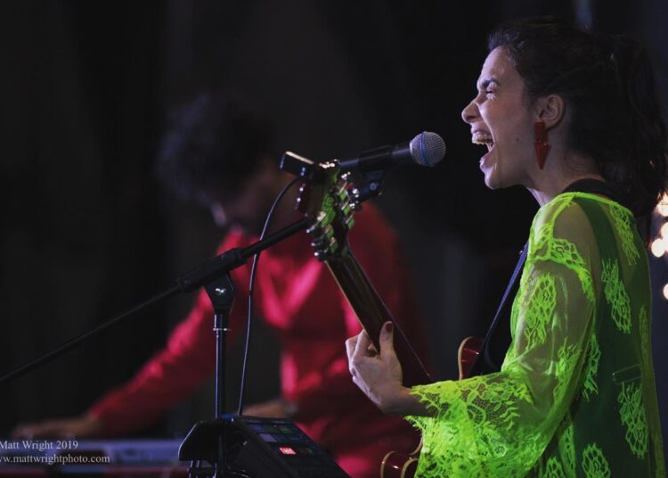 Rojobarceló lanza su primer álbum: “Espero que mi mensaje sea cada vez más profundo”