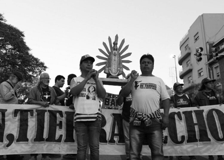 Panorama sindical. Deudas