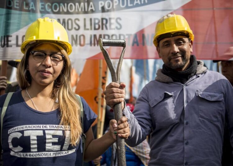 Centrar las políticas sociales en el trabajo