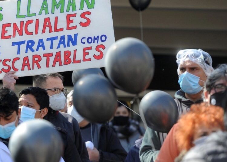 Enfermerxs realizan jornada de lucha para exigir mejores condiciones laborales y salariales