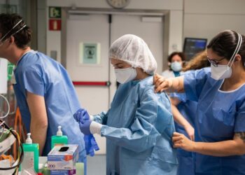 Director de hospital bonaerense propone “retornar a una clase de primera fase y repensar la circulación”
