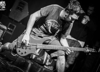 Juan Ignacio Díaz: “Cuando estás tocando, y ves el tipo abajo coreando tu canción, sos feliz”