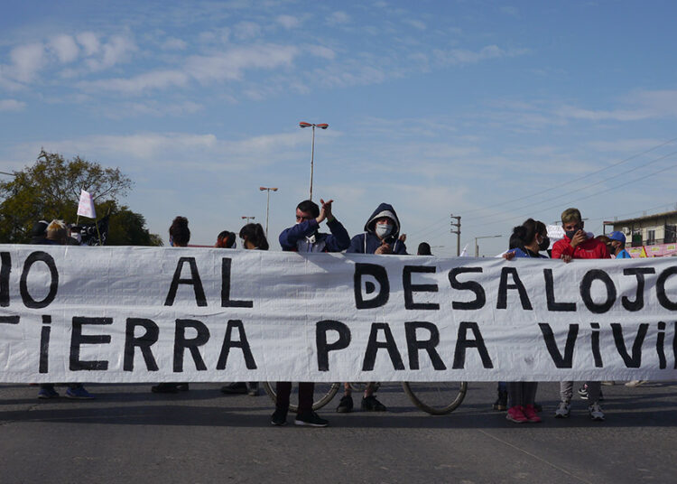 Panorama sindical. Vivir con lo nuestro