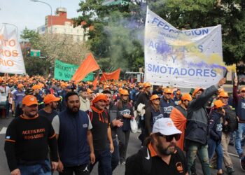 Huelga nacional aceitera ante la negativa empresarial a negociar paritarias