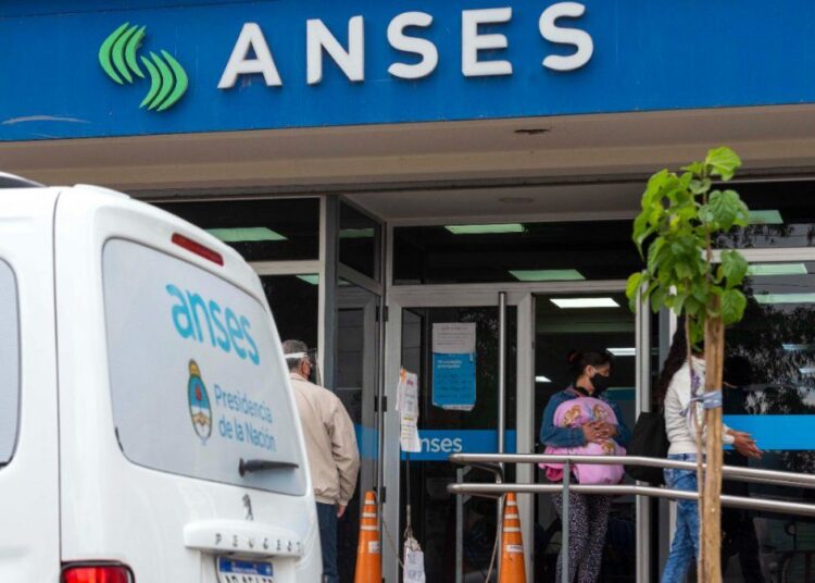 AUH. Sumarán 1 millón de niños y adolescentes que hoy no reciben el beneficio