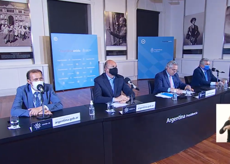 Alberto Fernández: “Tenemos que restringir la circulación”