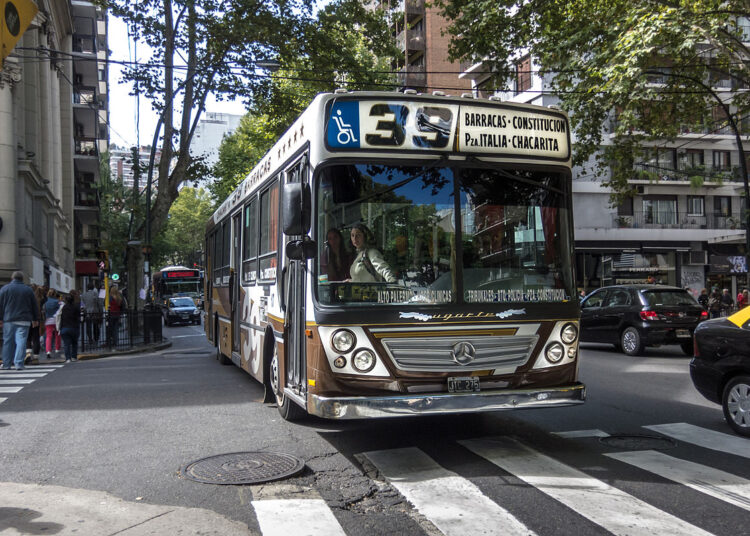 La UTA acordó un aumento salarial del 30% retroactivo a partir de septiembre