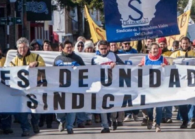 Chubut. Convocan a paro provincial contra la megaminería