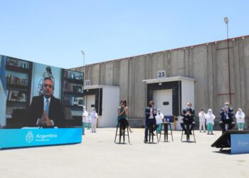 Alberto Fernández anunció la inversión de 187 millones de dólares de la industria frigorífica