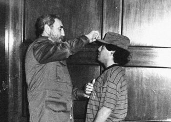 Si no fuese ateo diría que Él lo dispuso: Maradona partió en la misma fecha que murió Fidel