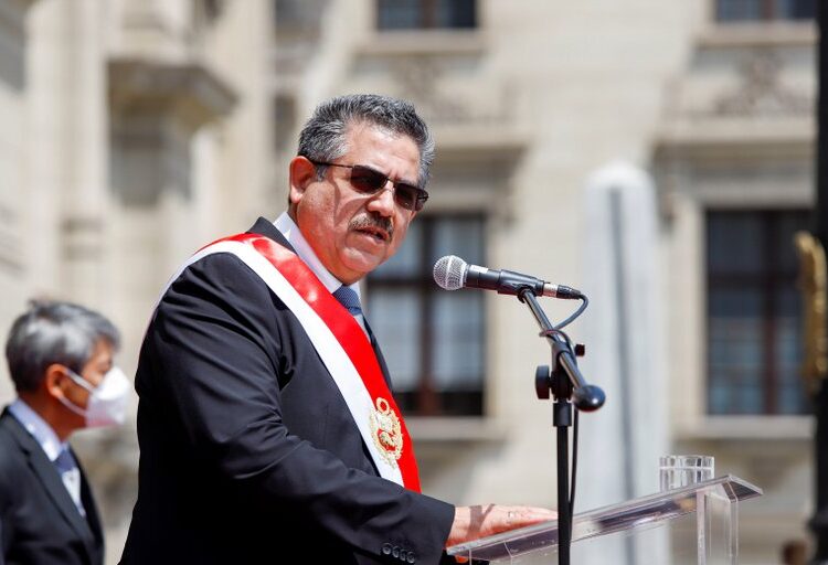 Perú. Renunció Merino de Lama a la presidencia