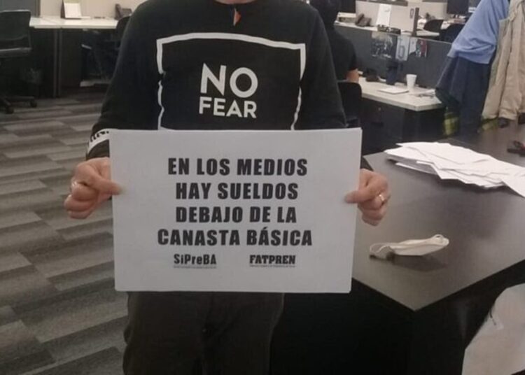 Paro de periodistas. Piden que el salario supere la canasta básica